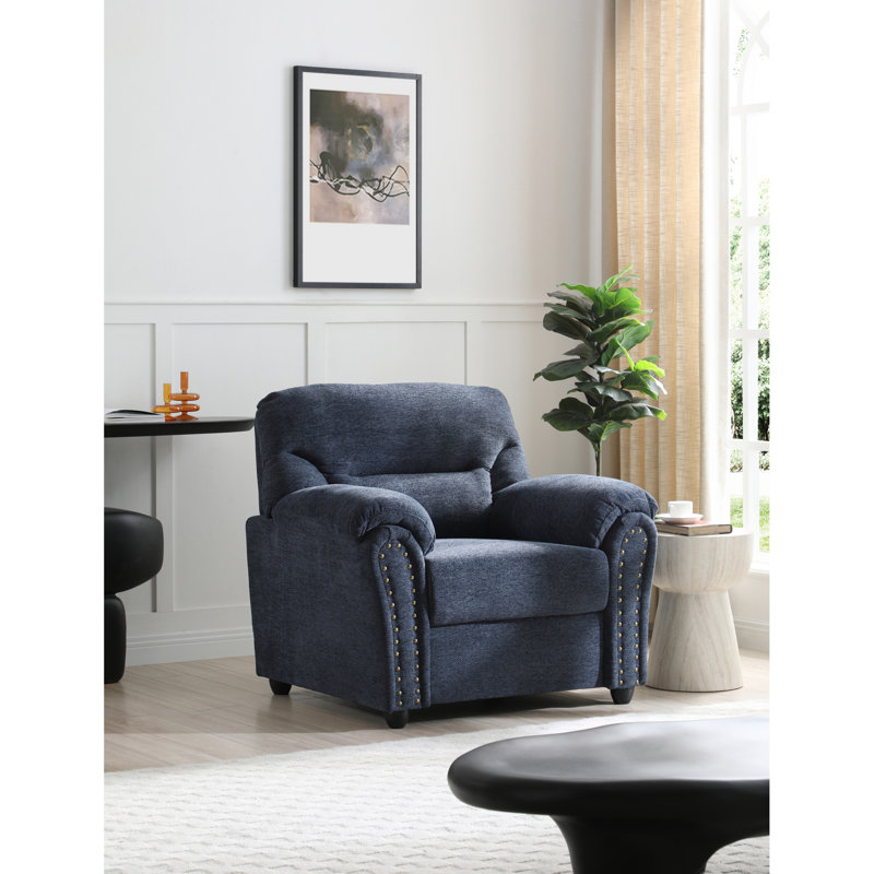 Confortable fauteuil rembourré en chenille pour le salon avec garniture cloutée