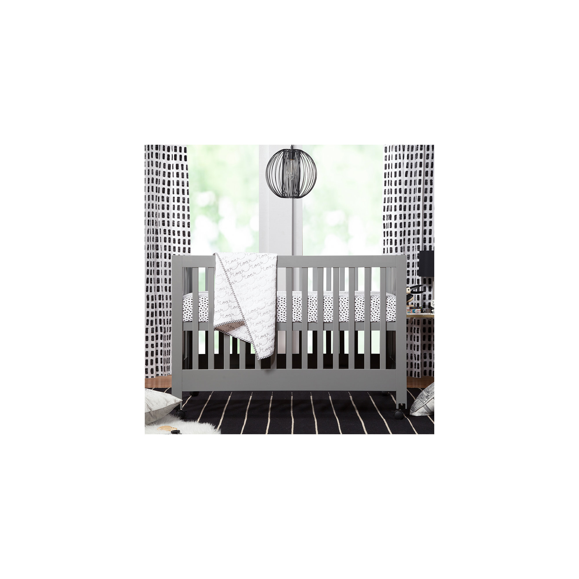 Maki 2-in-1 Convertible Portable Crib, Gray