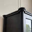 Armoire vitrée avec portes en verre