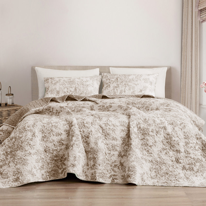 Wonderful Floral Quilt Set 3 Piece, Cotton Blend Bedding-100% Cotton Front, King Quilt + 2 King Shams, Taupe