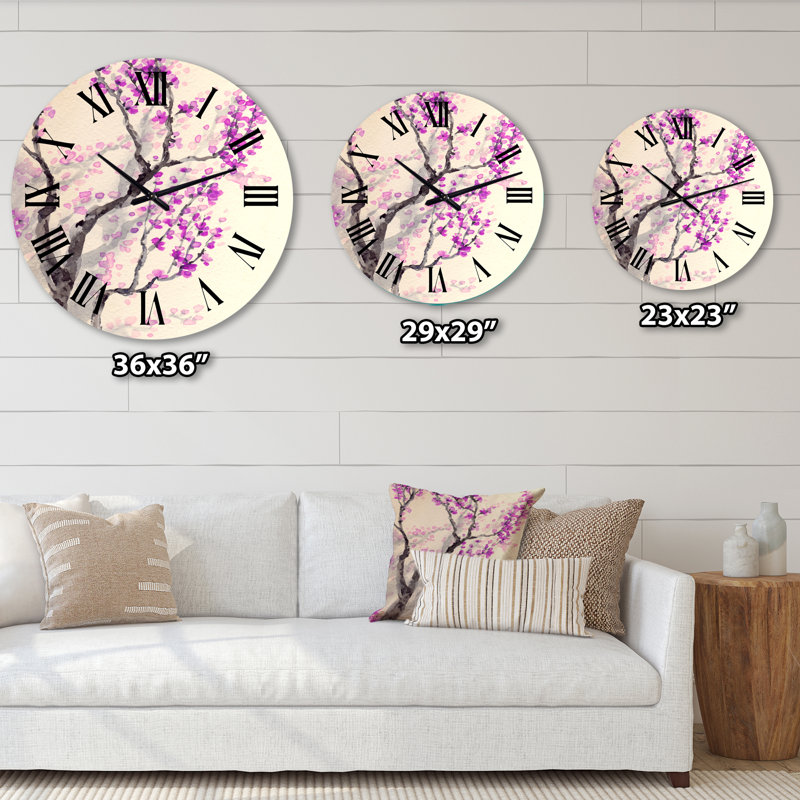 Fleurs printanières mauves sur des branches d'arbre - Horloge murale traditionnelle, Moyenne