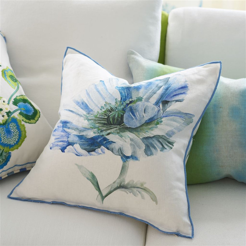 Coquelicot Decorative Pillow, Delft