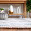 Tapis gris / ivoire en coton et viscose en laine et coton touffetés à la main Reaksmey-1709733499