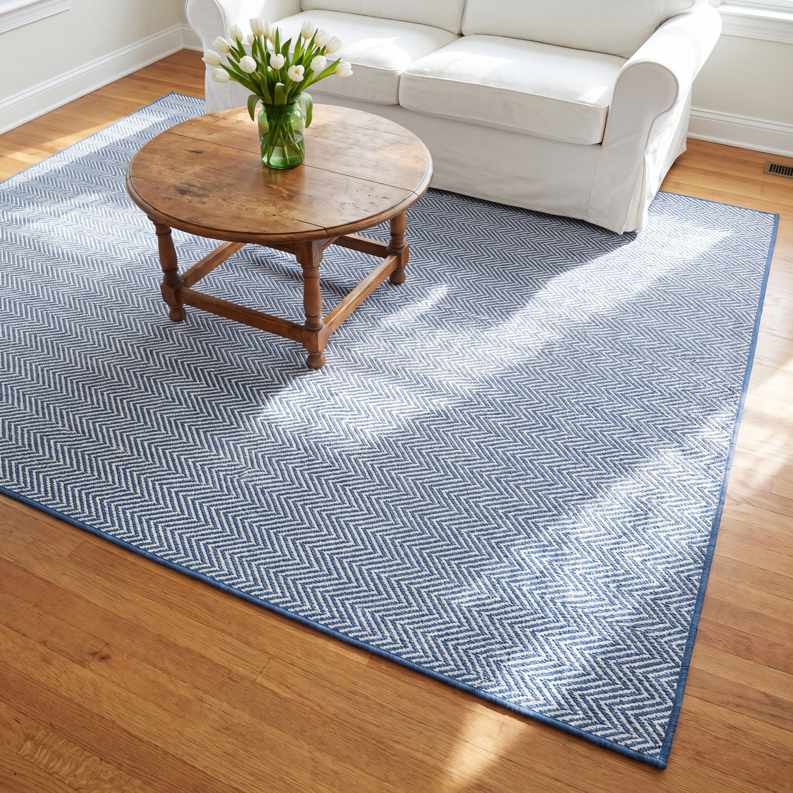 Rita Blue White Hand-Woven Wool Rug, Rectangle 8' x 10'