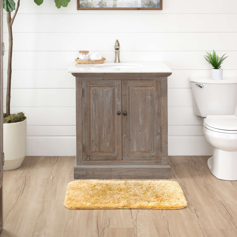 Tapis de bain rectangulaire antidérapant et résistant aux taches / à la décoloration Pirates, L 20 po x L 34 po, Or