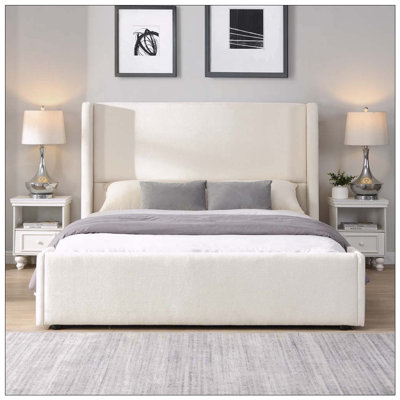 Lit tapissier élégant en tissu blanc avec tête de lit haute