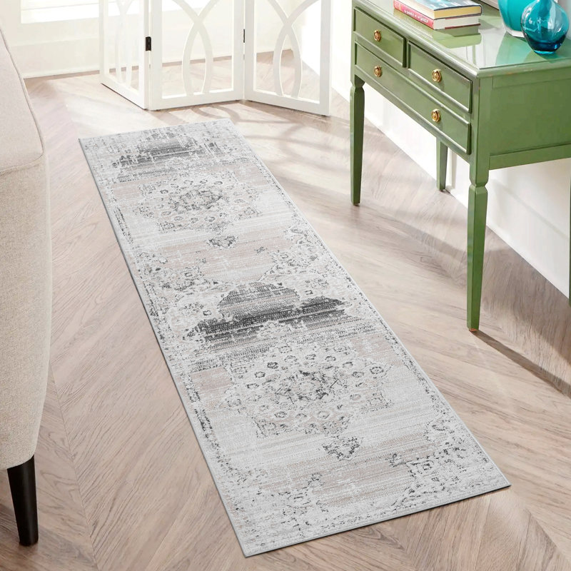 Tapis crème / beige / médaillon, Tapis de couloir 2 pi 2 po x 8 pi