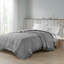 Très grande couverture en duvet synthétique Cambria-331746986-291132478
