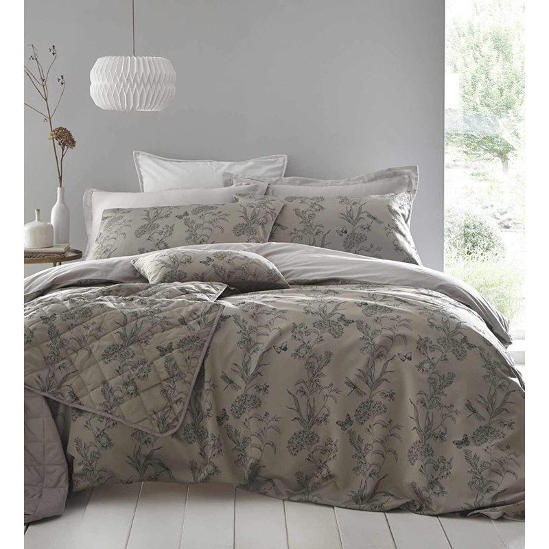 Jordao Floral Duvet Cover Set, Kingsize Duvet Cover + 2 Standard Pillowcases, Pewter