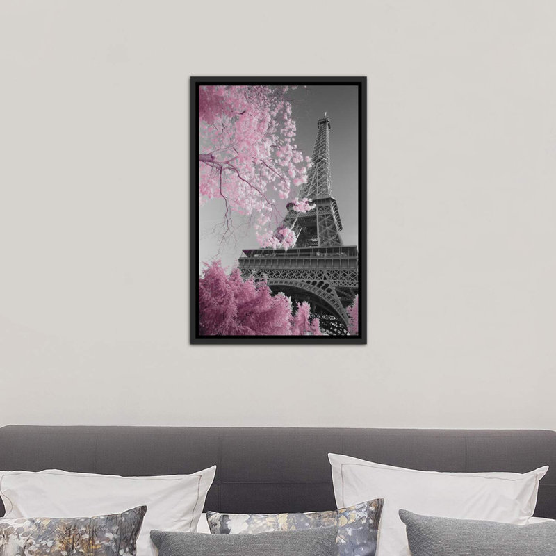 «Paris Eiffel Tower XIII», reproduction, H 40 po x l 26 po x P 1,5 po, Cadre noir vieilli
