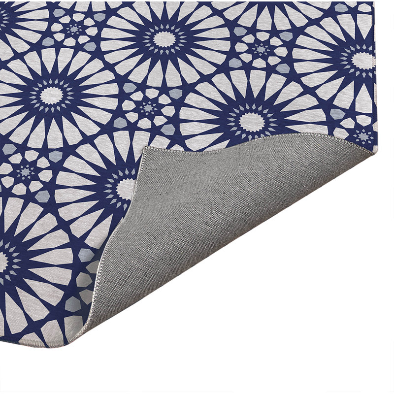 Jonsson Indoor Non-Slip Area Rug, Rectangle 5' x 7'