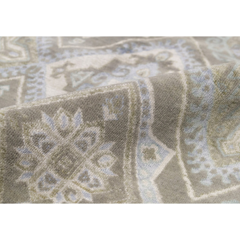 Geometric Area Rug in Beige