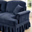 Canapé modulaire classique à trois places en forme de L avec accoudoirs évasés et volants amovibles, jupes plissées et pieds fuselés, canapé à quatre places en chenille confortable avec repose-pieds mobile-40222905
