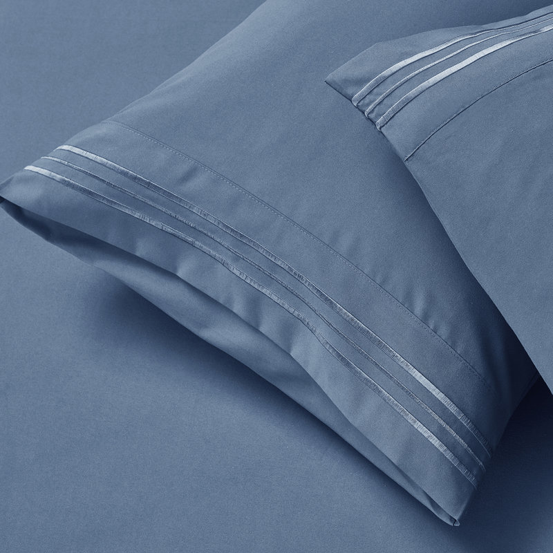 1800 Series Double-Brushed Microfiber Hypoallergenic Sheet Set, Split King Sheet Set with 2 Pillowcases, Blue Heaven