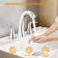 Robinet de salle de bain 8 po-105241235