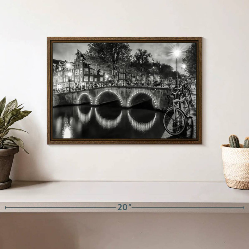 Vue moderne Amsterdam, 13 po x 9 po, Cadre flottant noyer