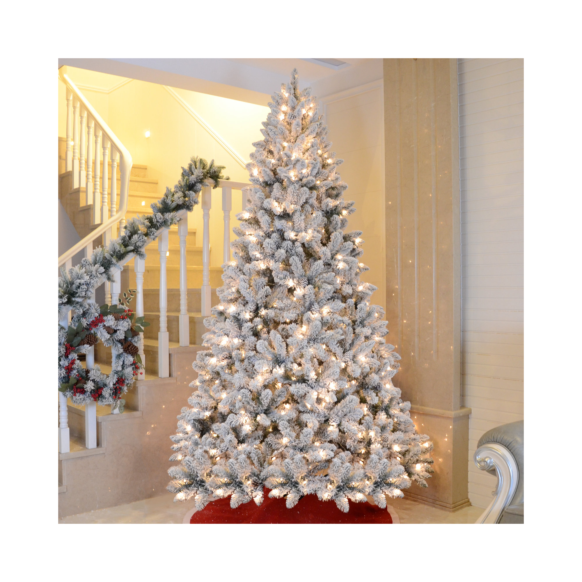 Pre-Lit Snow Flocked Christmas Tree with Pinecone, 4'
