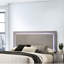 Lit contemporain pour très grand lit oriental dans une teinte taupe, tête de lit ornée de DEL, cadre de lit en métal et bois d'ingénierie avec pieds-1680196054-1680196050