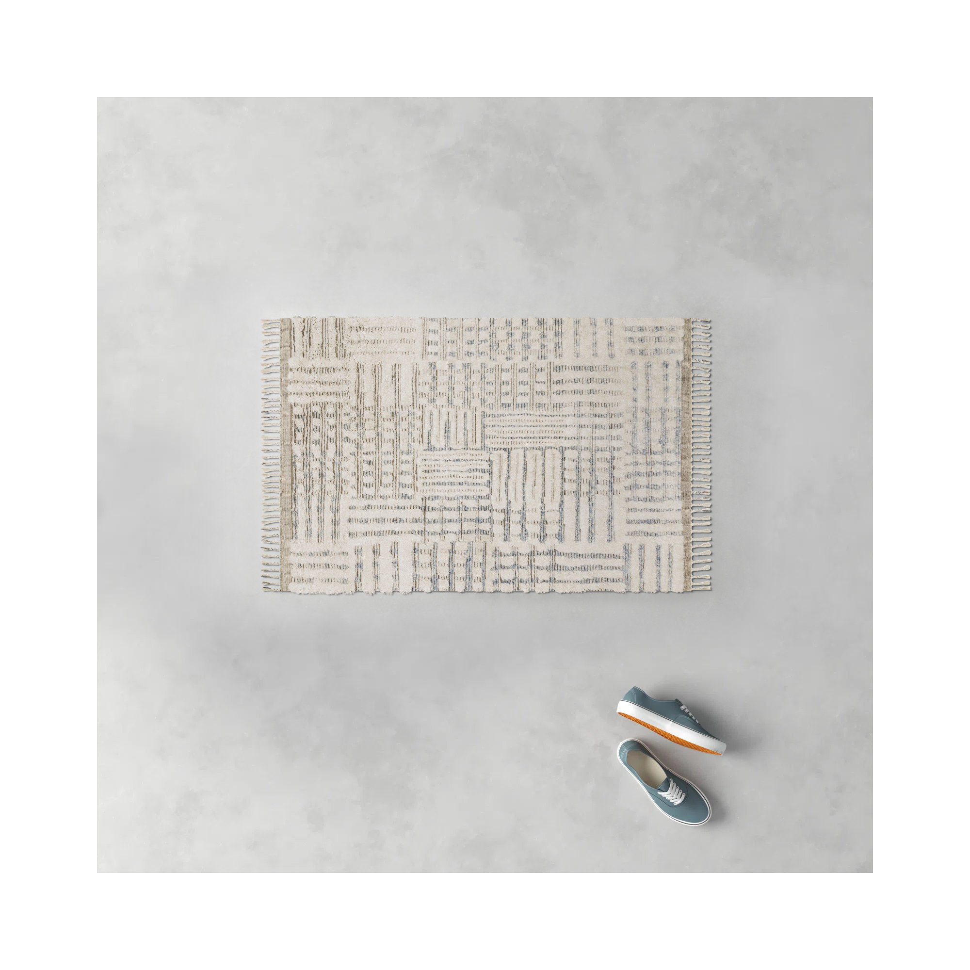 Benjamin Handmade Ivory/Sky Rug, Rectangle 2' x 3'