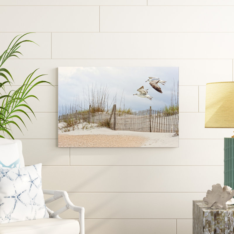 «Water Bird Glimpse I» par P.H. Burchett - Photographie sur toile tendue, H 24 po x l 36 po x P 1,25 po