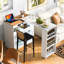 Îlot de cuisine avec prises de courant et lumières à DEL - table allongée, porte en verre cannelé, tablette de rangement, 3 tablettes ouvertes, ports blancs, blanc, style contemporain