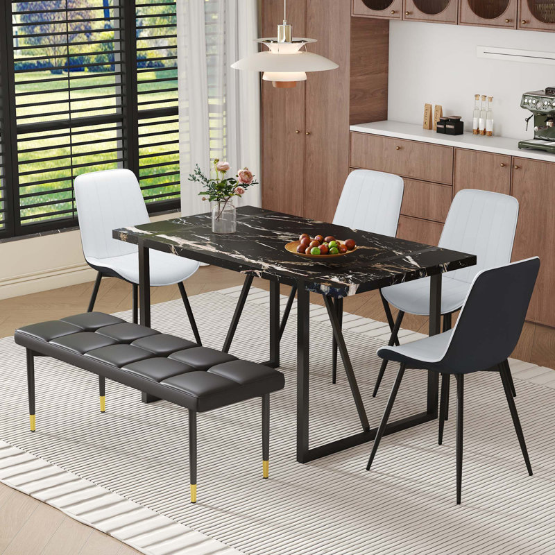 Ensemble de table et de chaises. Ensemble de table de salle à manger en MDF à motif de marbre moderne - 55 po x 31,4 po avec chaises de salle à manger en polyuréthane à coussin de siège allongé et 1 banc, un choix de luxe subtil pour les maisons modernes.