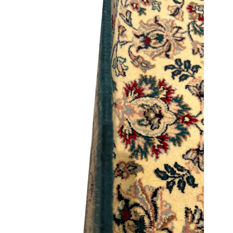Floral Area Rug in Green