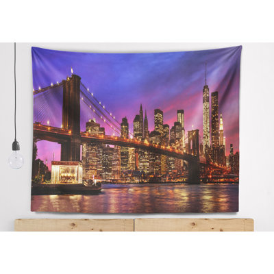 Polyester Brooklyn Bridge et Manhattan au coucher du soleil avec accessoires de suspension inclus