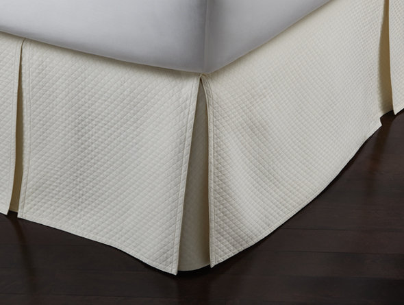 Oxford Tailored Matelassé 22" Bed Skirt, Twin, White