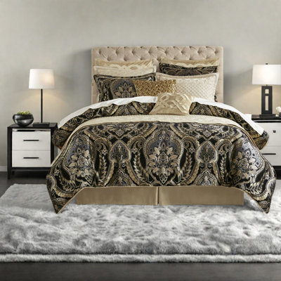 Luxury Cal King Bedding Sets, Polyester Comforter Chenille Jacquard Damask Design