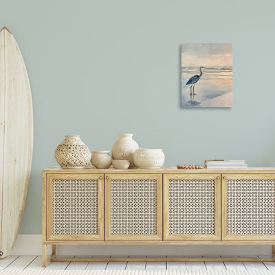 «Heron on Classic Coast», art mural sur toile par Petal Prints Design
