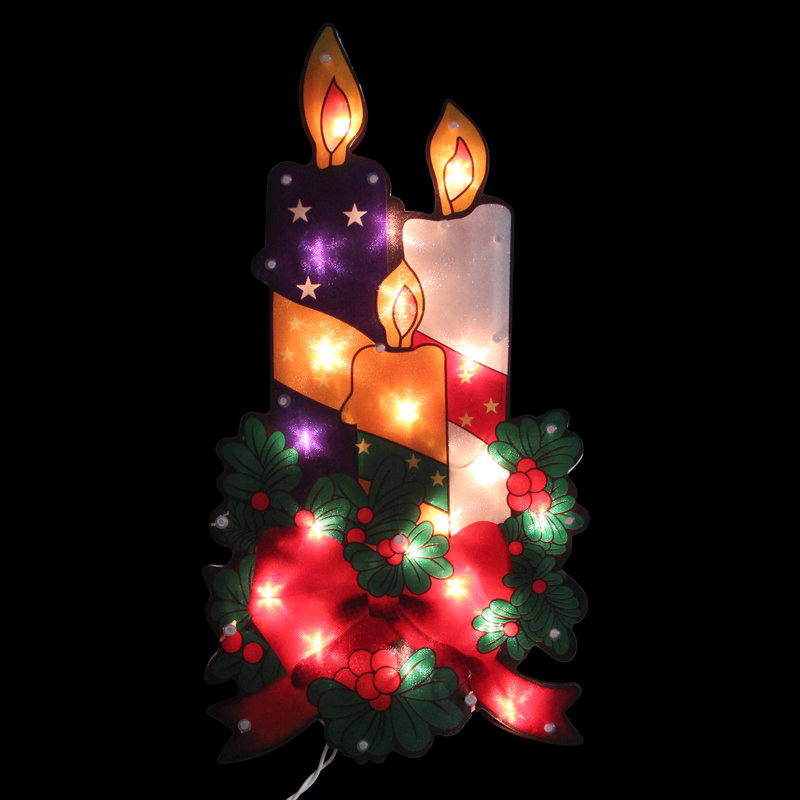 Silhouette de fenêtre de Noël 17,5 "avec houx et baies avec bougies et nœud