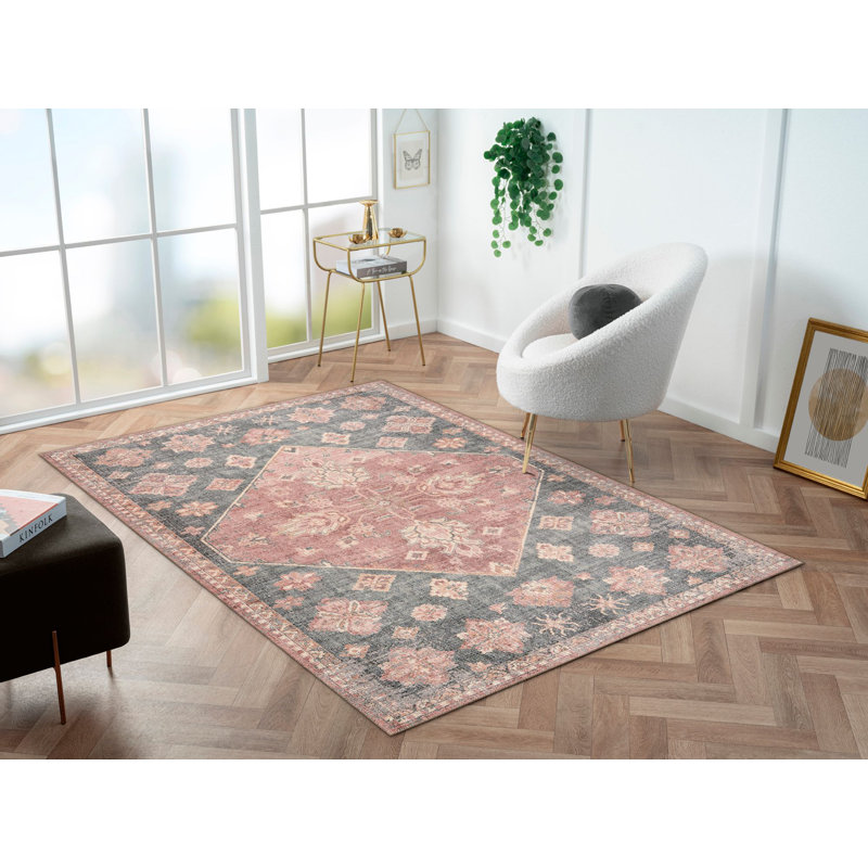 Mabiya Avalon Diamond Area Rug, Runner 2'6" x 7'6"