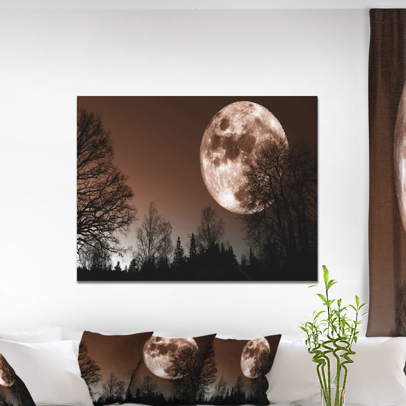 «Red Moon Rise over Dark Trees», art graphique, H 12 po x l 20 po x p 1 po, Toile tendue