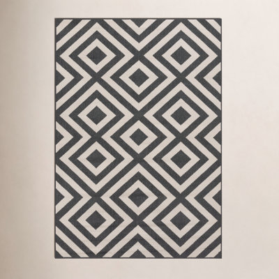 Awena Indoor/Outdoor Geometric Area Rug