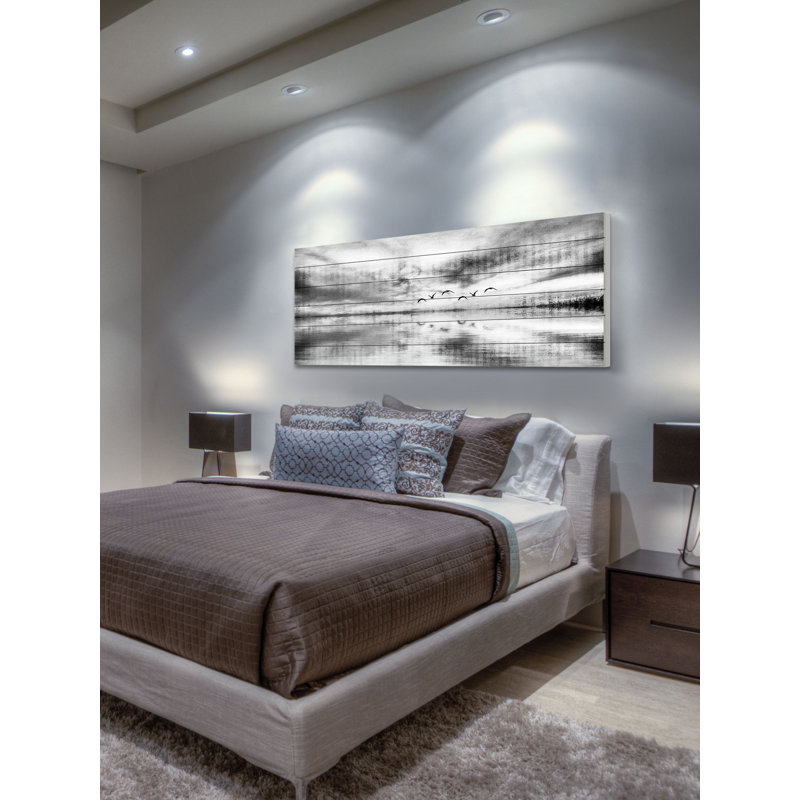 « flight of six », reproduction d’art sur bois blanc, H 20 po x l 60 po x P 1,5 po
