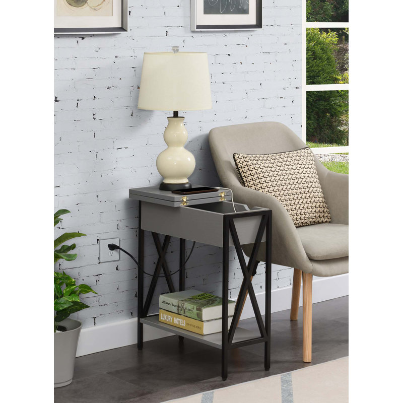 Table de bout Ariyana avec prises intégrées et ports USB, Plateau gris/ base noire