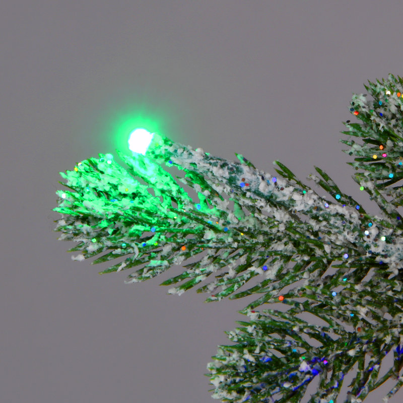 Arbre épinette enneigé 9 pi avec lumières cosmiques DEL bicolores Morgan