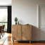 Buffet en noyer avec portes rainurées - Buffet moderne avec tablettes de rangement réglables