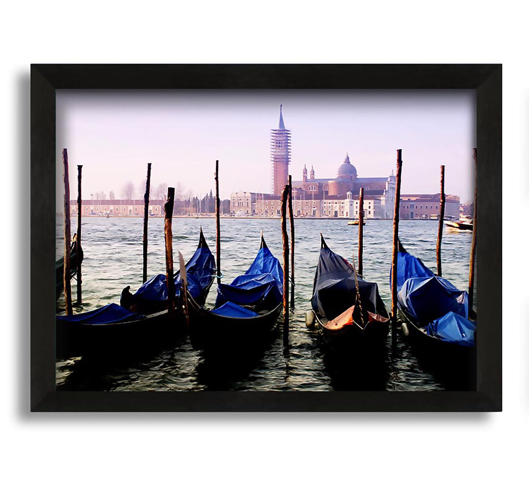 Gerahmtes Leinwandbild Venice Gondola Line-Up