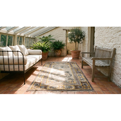 Tapis ivoire en laine antique chinois et tibétain