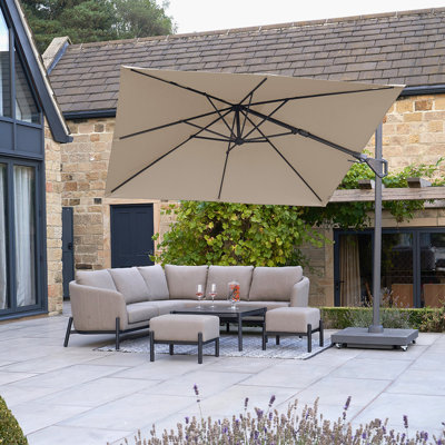 Aarne 270cm Cantilever Parasol