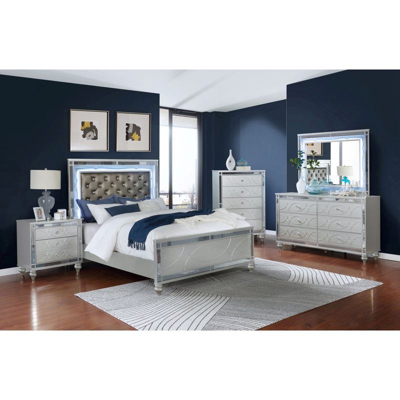 Ensemble de chambre à coucher à panneau argenté avec éclairage DEL Legrande Gabriellia_4 pièces, Grand