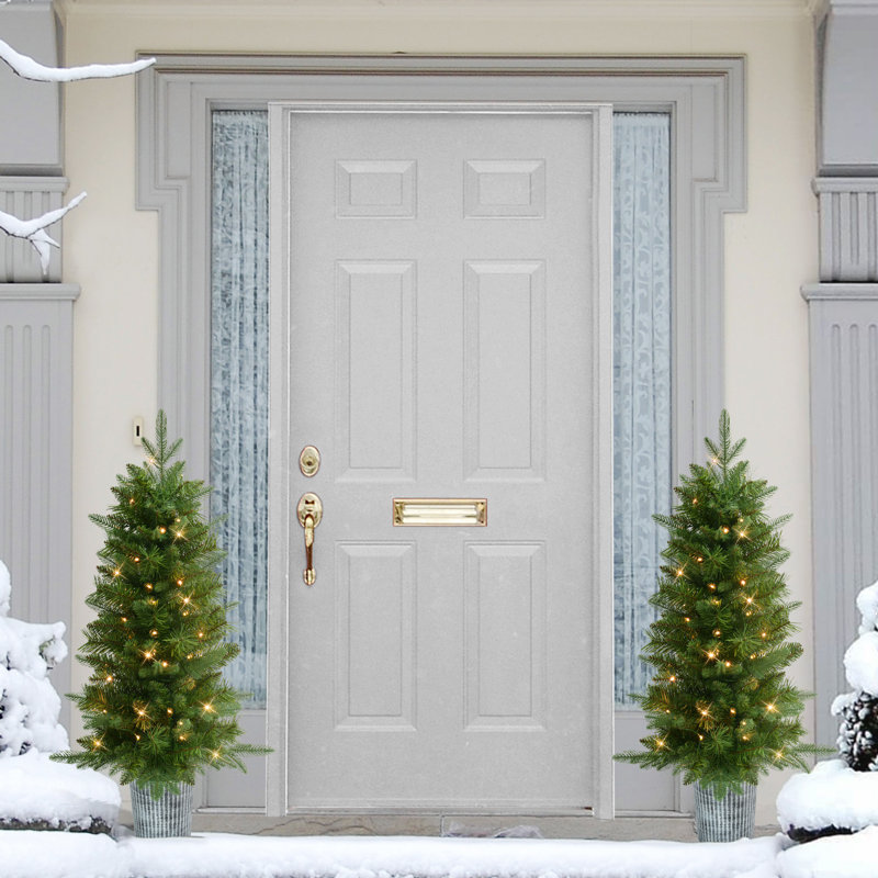 Ensemble de 2 sapins de Noël artificiels en pot pré-éclairés à piles de 3,5 pi Oregon