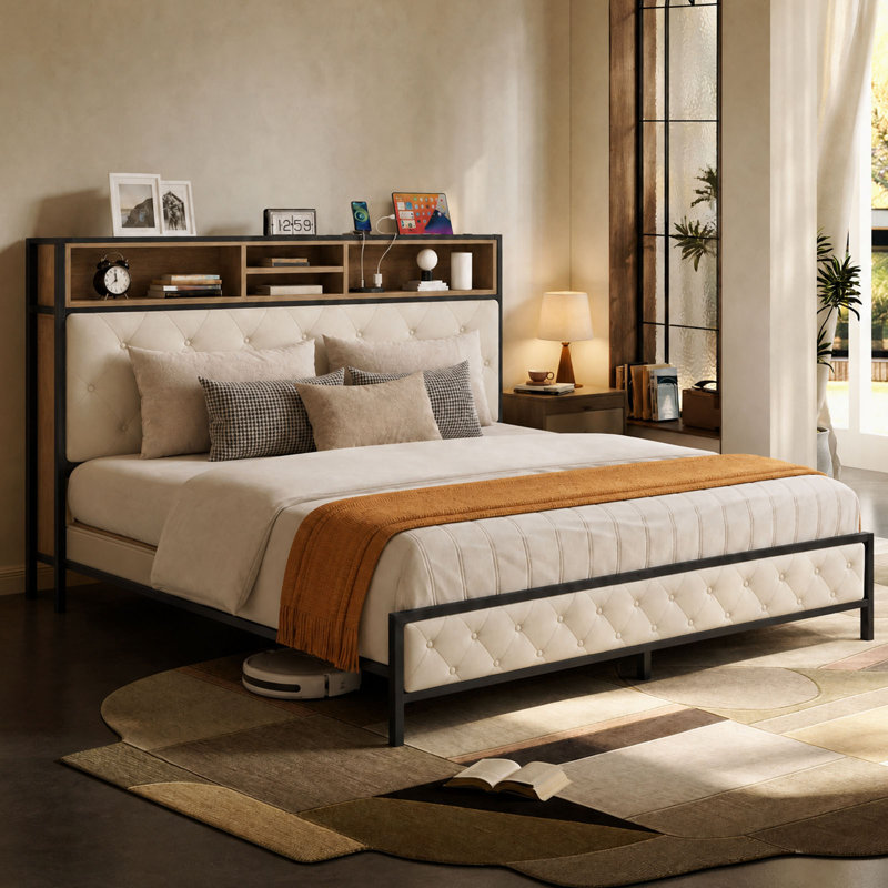 Cadre de lit Queen Size industriel à deux niveaux avec rangement intégré, tête de lit capitonnée en losanges et double port USB, en fer