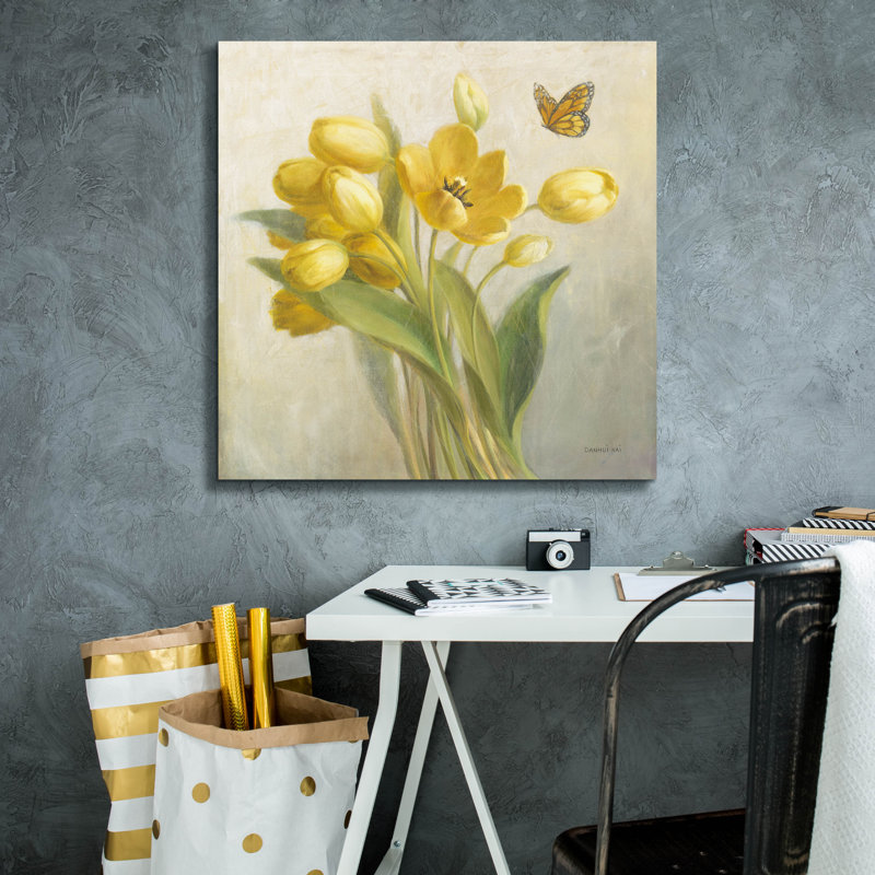 «Yellow French Tulips» par Danhui Nai, art mural sur toile