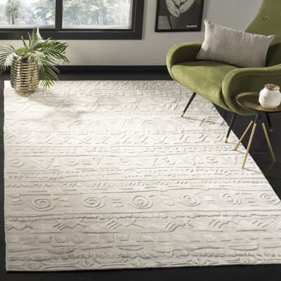 Bourgeois Loom Knotted Viscose/Wool Southwestern Rug in Ivory