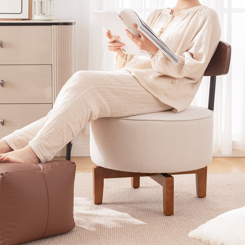 Fauteuil demi-tonneau pivotant