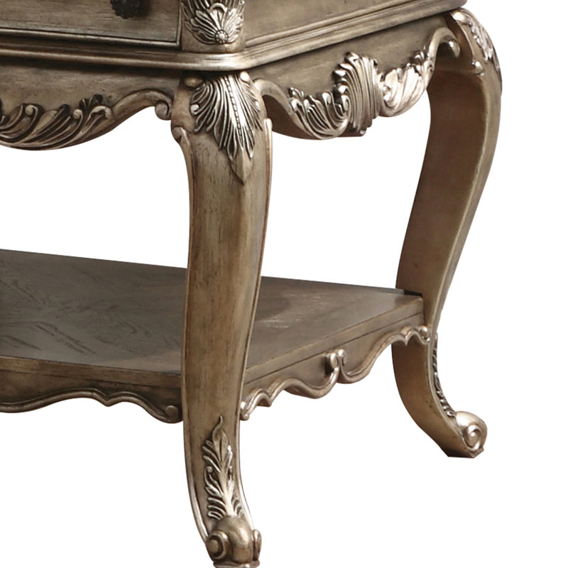 Charmante table de bout en chêne de style rétro avec rangement doublé de feutre et tablette inférieure