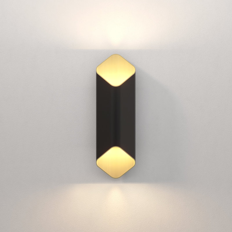 Ako 420 Phase, 16.54" H x 5.12" W x 3.74" D, Matte Black, 522 Lumens